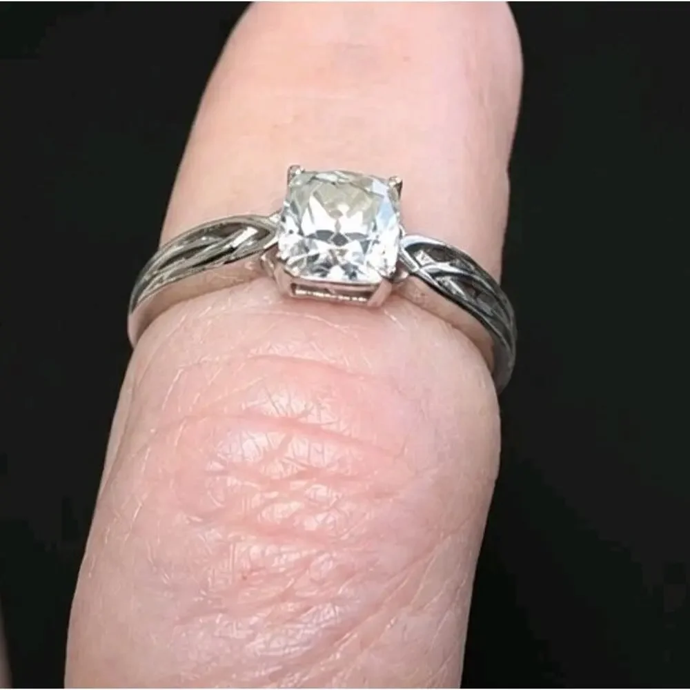 Square Colorless Rhinestone Sterling Silver Engagement Ring Size 6‎ R-TN41